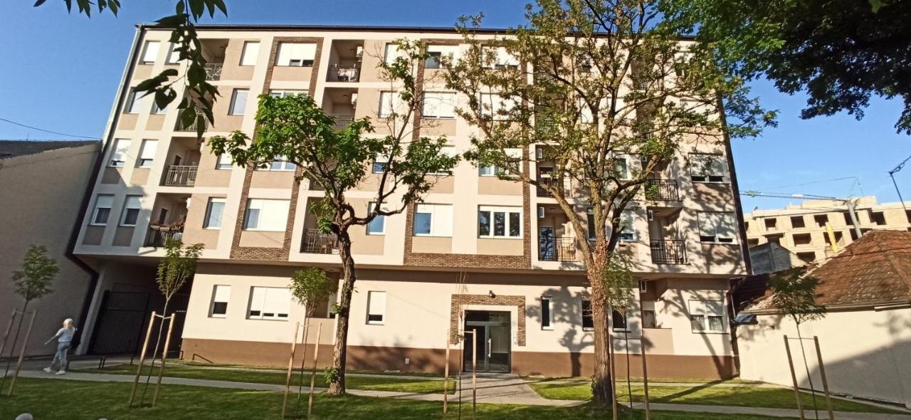 דירות סובוטיקה Aurora מראה חיצוני תמונה